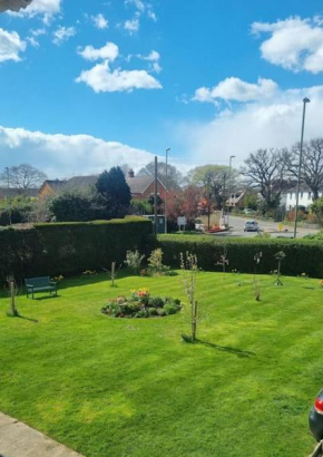 Spacious self contained flat in superb location